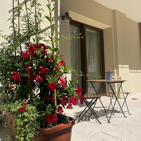 فندق مبيت وإفطار La Casa Nel Parco بيزارو